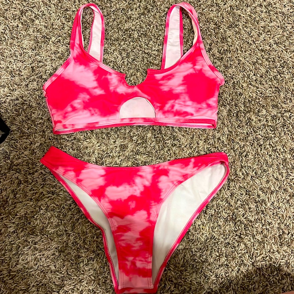 Tie-dye pink bikini